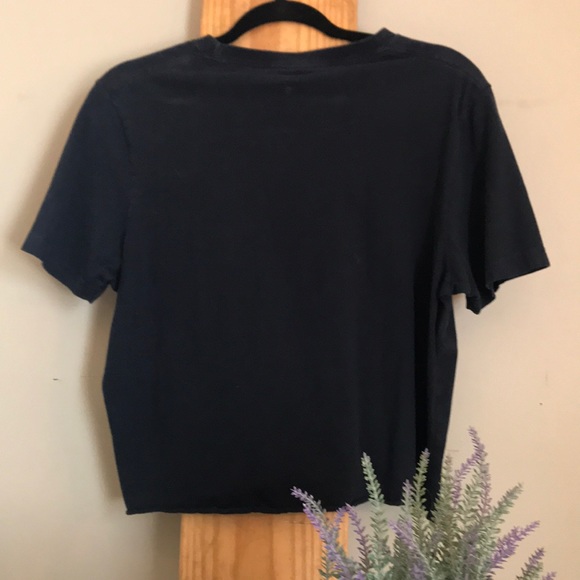 HOLLISTER CROP TOP - Picture 2 of 3